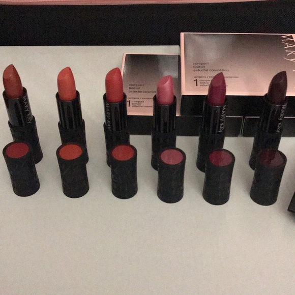 Mary Kay full sized compact plus Inspiration 💄 New - Picture 3 of 12